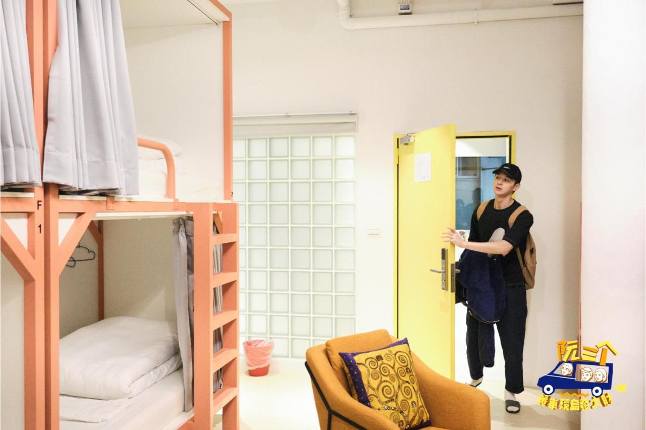 Tg Hostel - Stay Together Taichung Eksteriør bilde